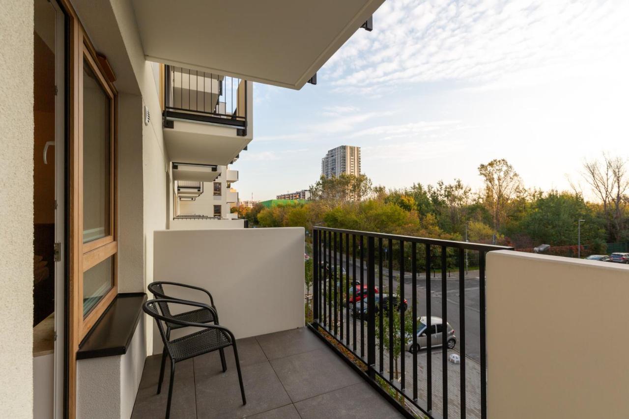 Atrium Promenada Apartments Goclaw By Noclegi Renters Varsavia Esterno foto